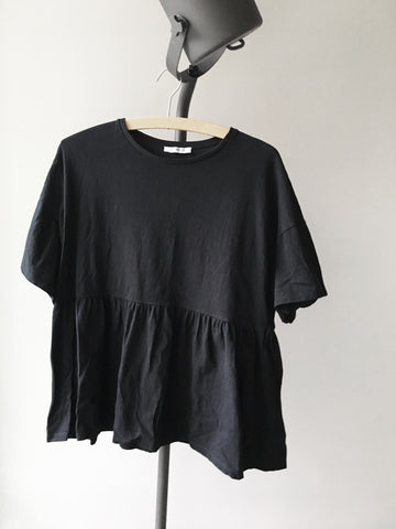 black peplum tee